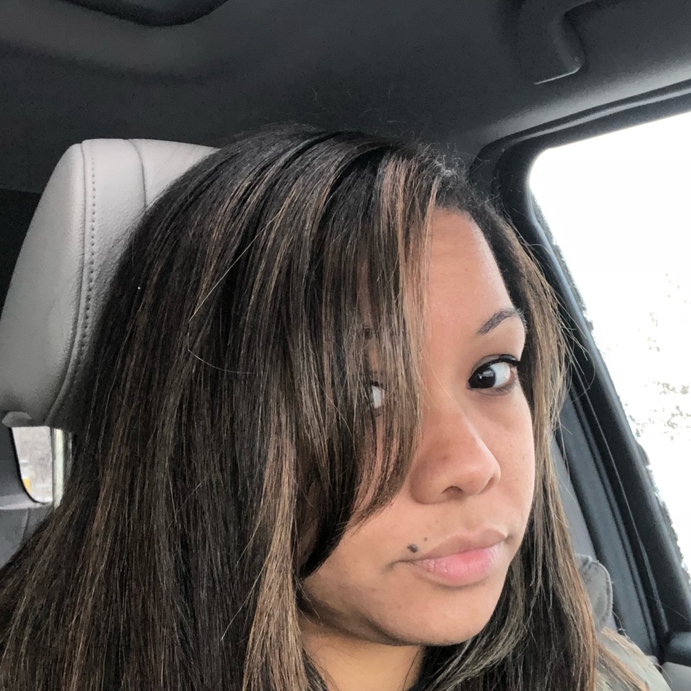 Meet your Posher, Alyssa